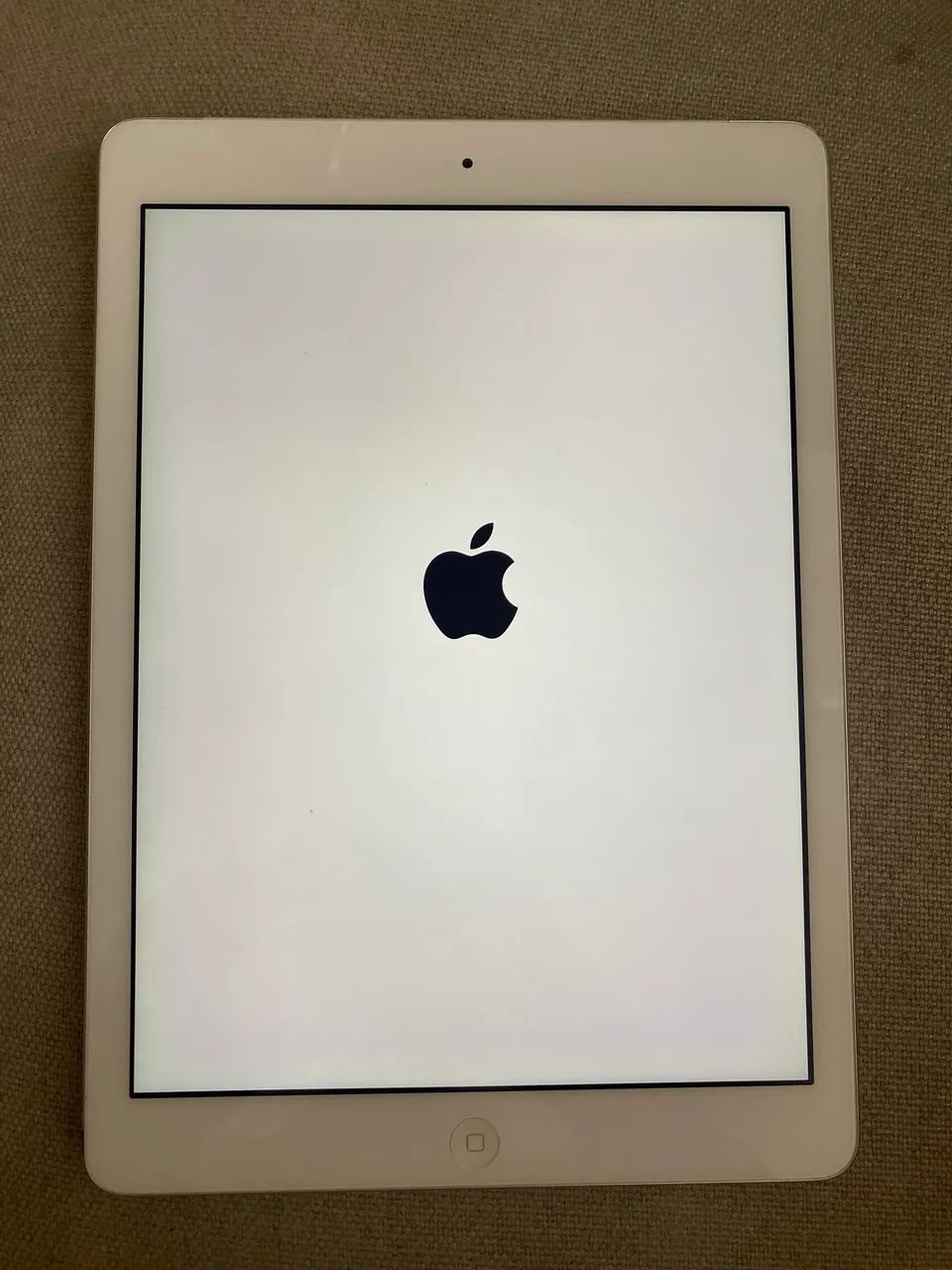 Ipad Apple Air 1 geração 64 GB(wi-fi + Chip) - Muito conservado