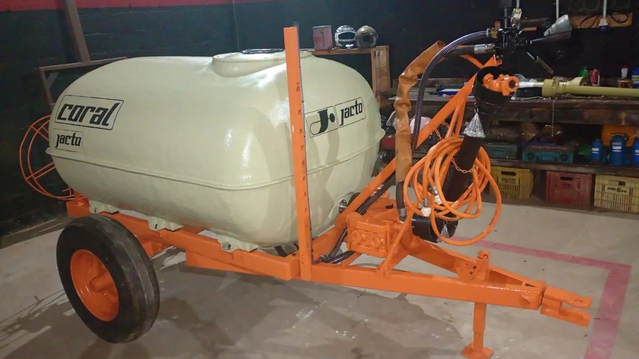 Tanque Jacto 2.000 ltrs