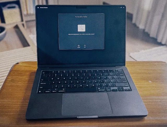 MacBook Pro 14" Apple M4 16GB 512GB Space Black | Excelente estado - Foto 4