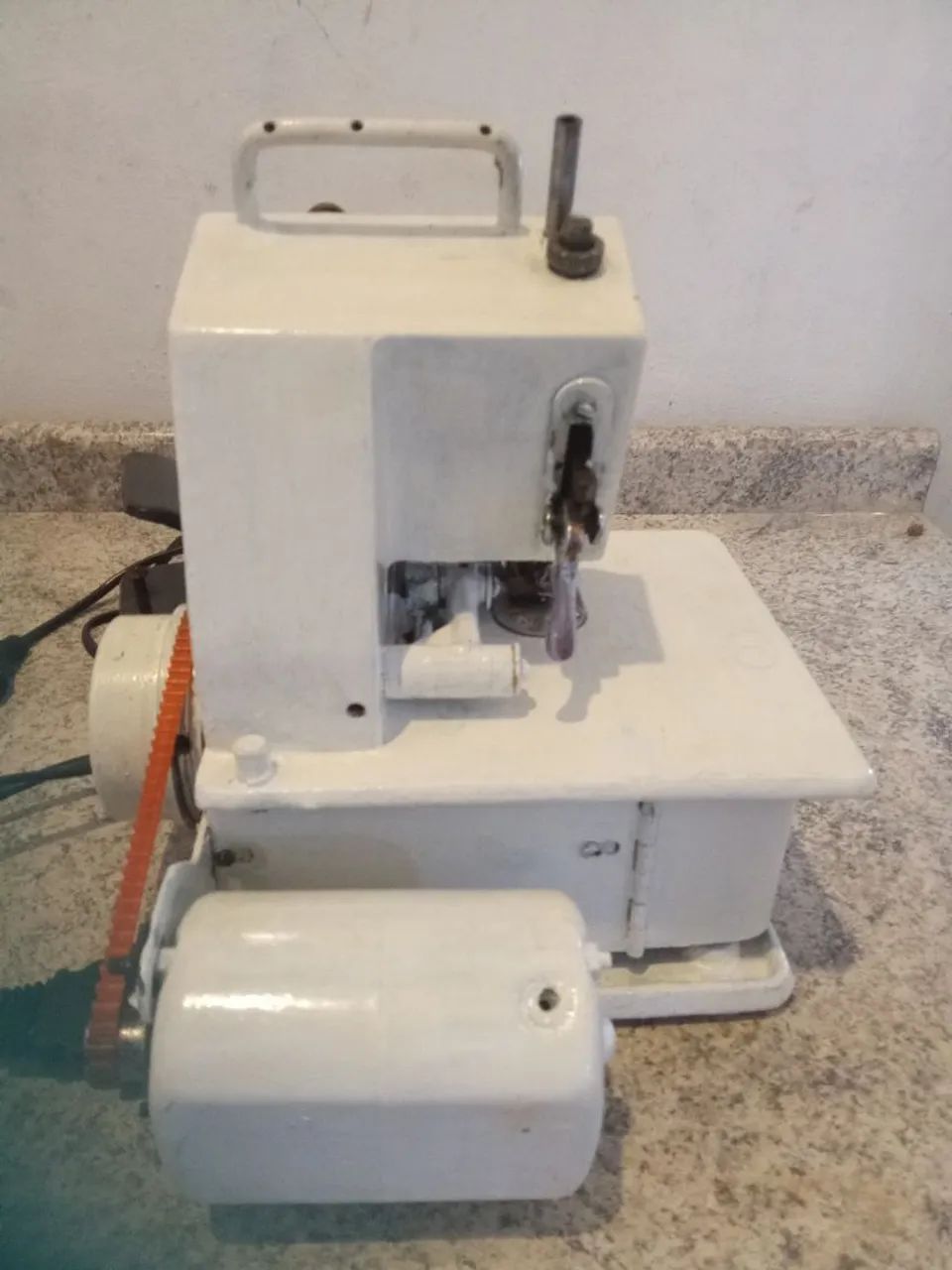 Máquina overlok chinesinha 