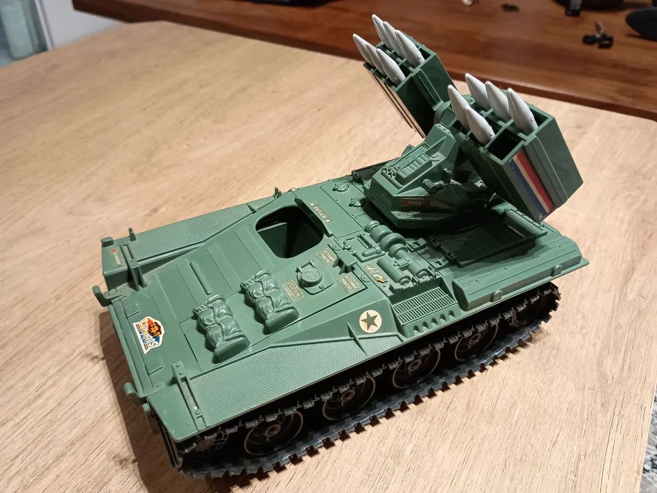 Tanque Lança Mísseis Comandos em Ação Estrela  - Foto 2