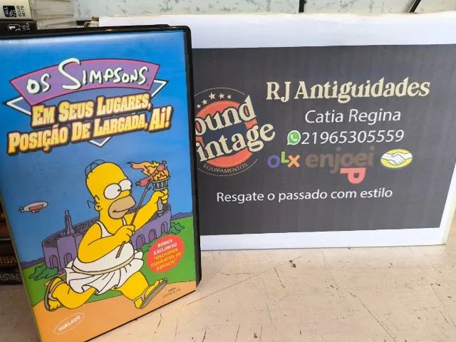 Fita VHS original da coleção Os Simpson intitulada /Em Seus Lugares, Posição de Largada AI