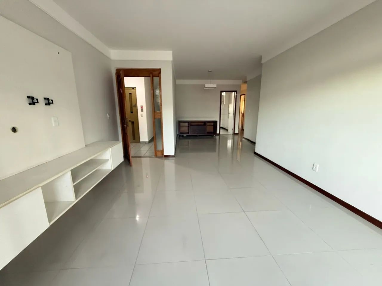 OPORTUNIDADE NO CENTRO DA CIDADE - APARTAMENTO AMPLO E MODERNO - Foto 2