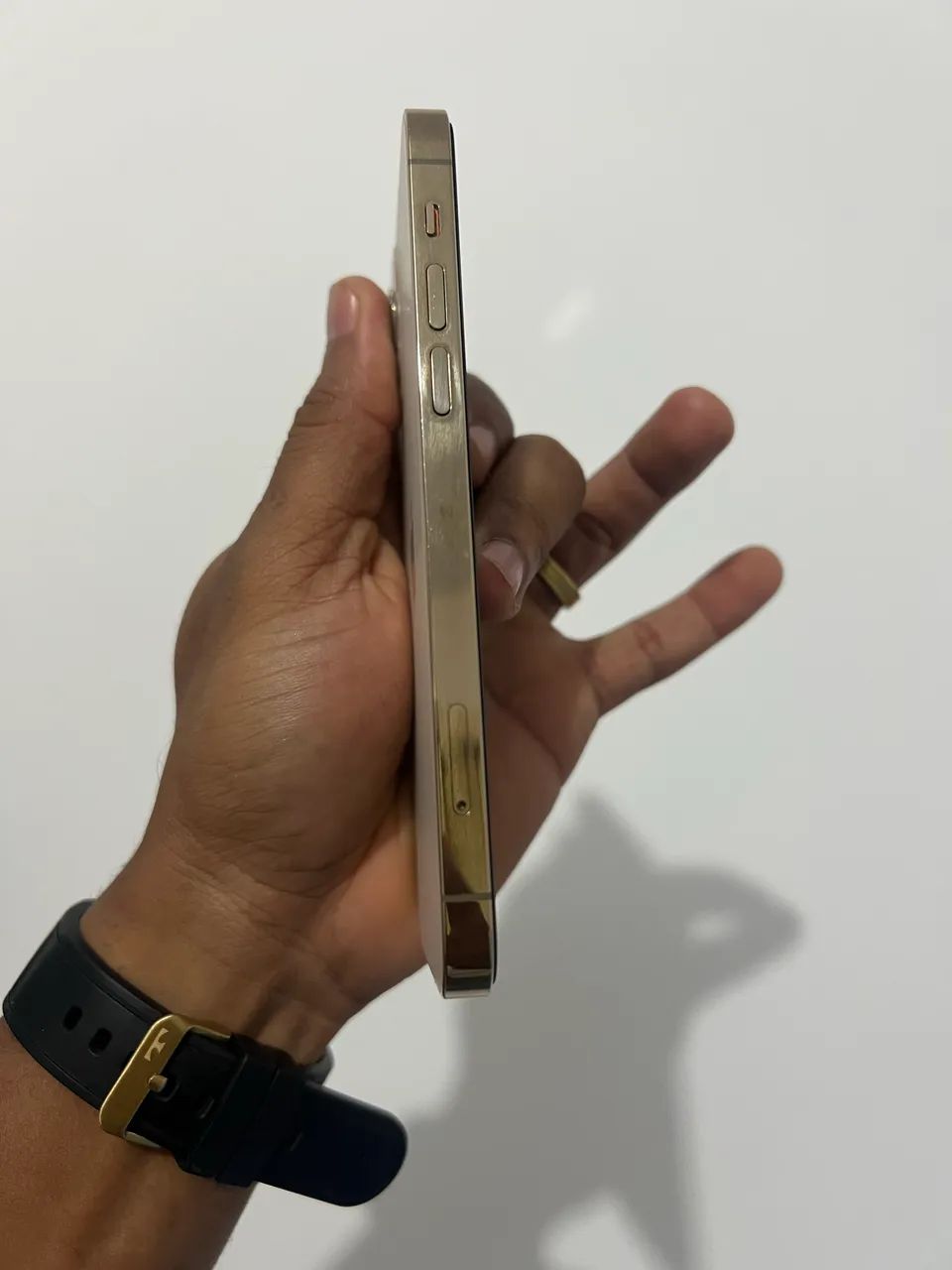 iPhone 12 Pro Dourado  - Foto 5