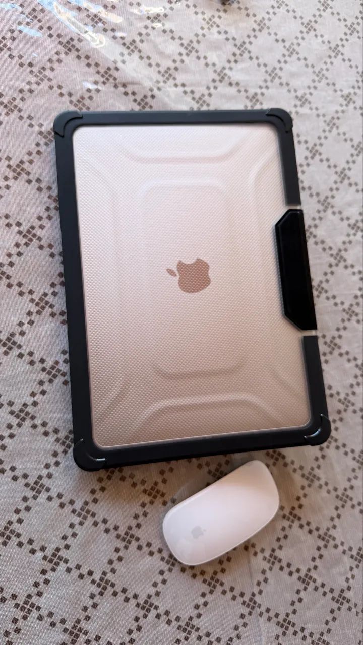 MacBook Pro 2020 muito novo - Foto 2