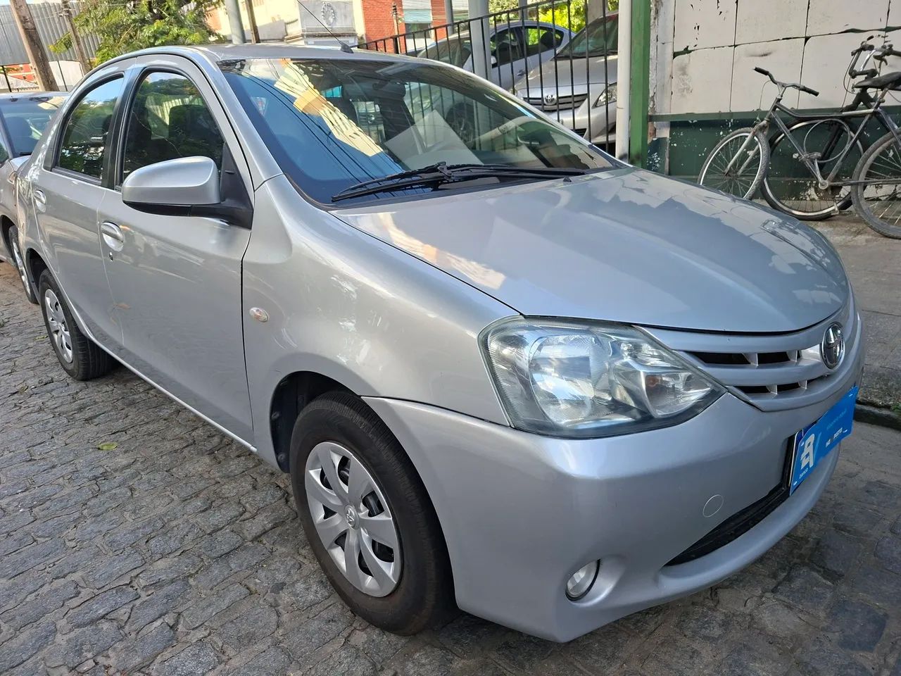 Toyota Etios ETIOS XS SEDAN1.5 FLEX 16V 4P MEC. 2016