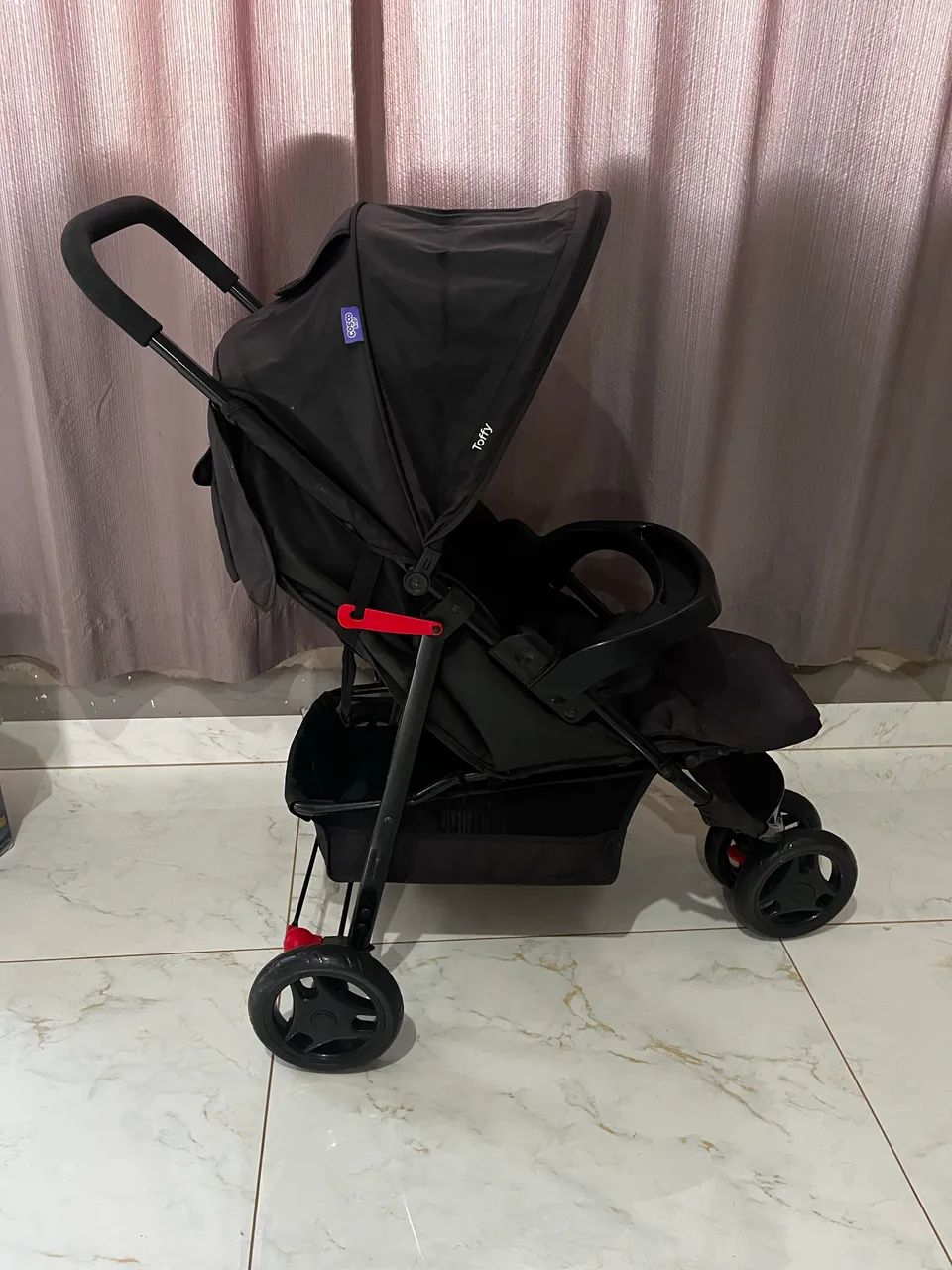 Carrinho de Bebê Cosco Kids, Toffy, Preto Absoluto - Foto 5