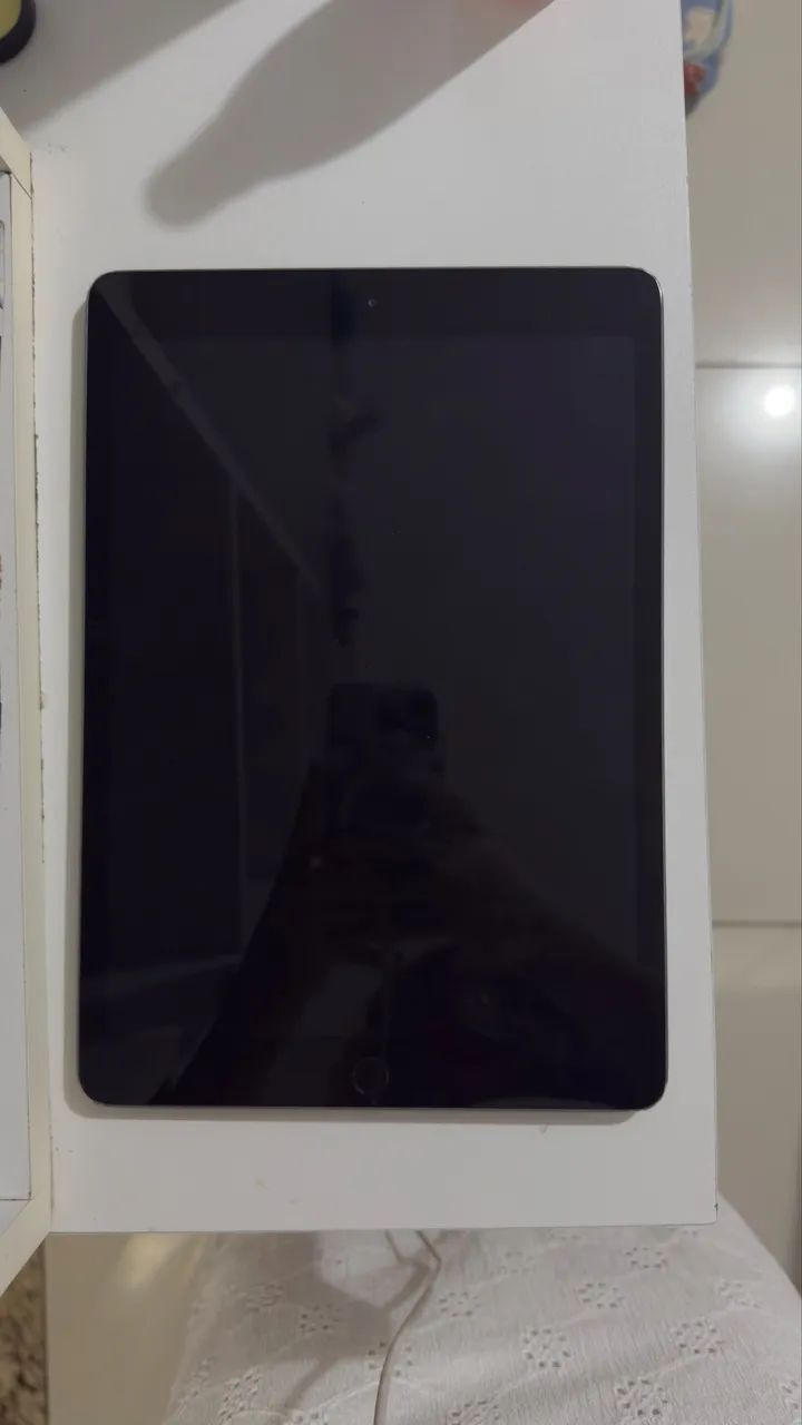 iPad 8a Geração 128gb Cinza Especial  - Foto 2