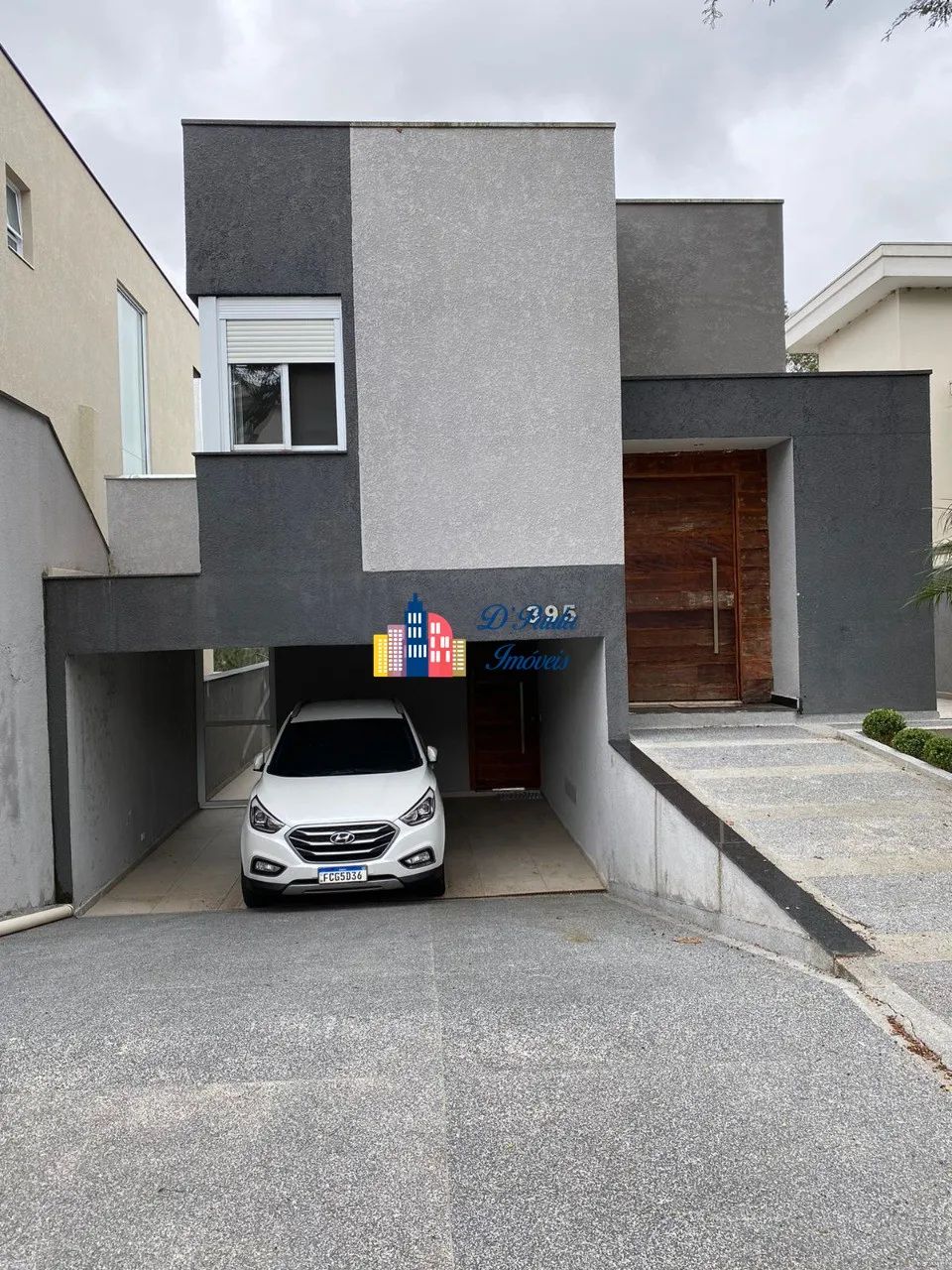 Casa em Condomínio com 4 Dormitórios sendo Todos suítes - 250m², À Venda - R$ 2.450.000,00 - Foto 2