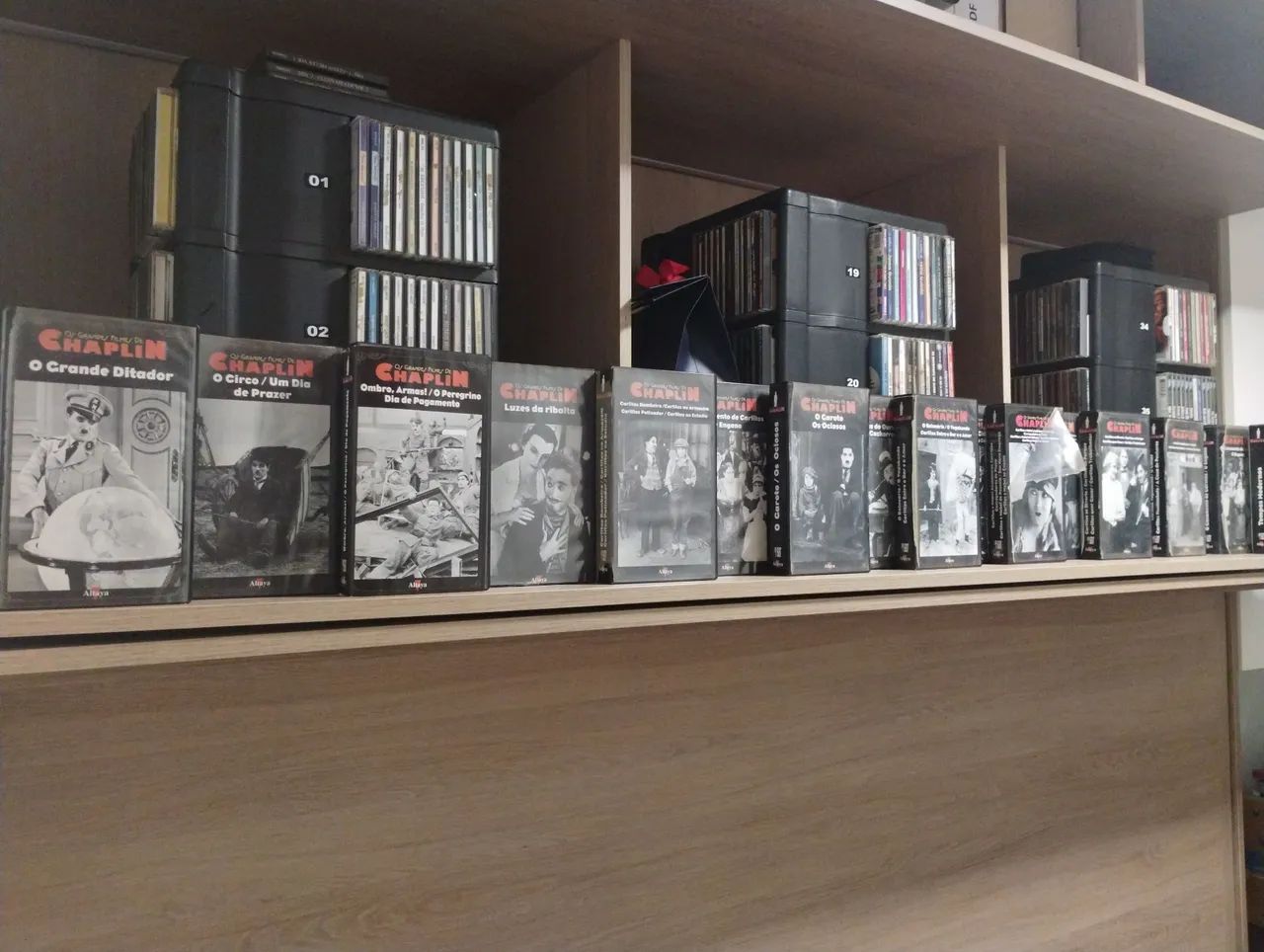 Coleção de fitas VHS Charles Chaplin - 26 filmes - Foto 4