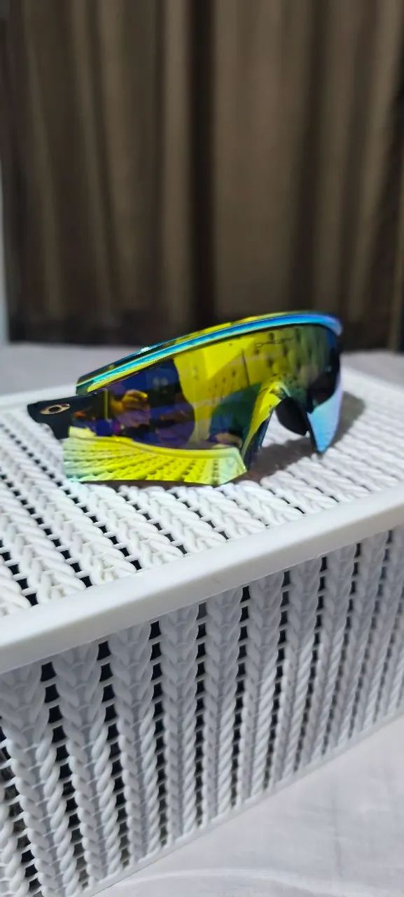 Vendo óculos linha Premium Oakley luxo - Foto 3