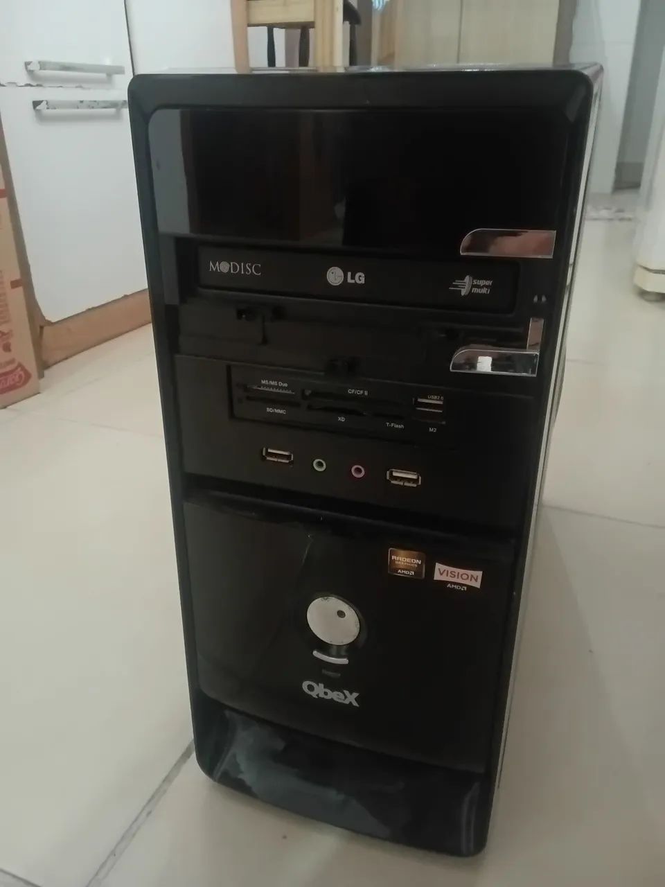 PC AMD-60 com Windows 10 instalado e verificado 
