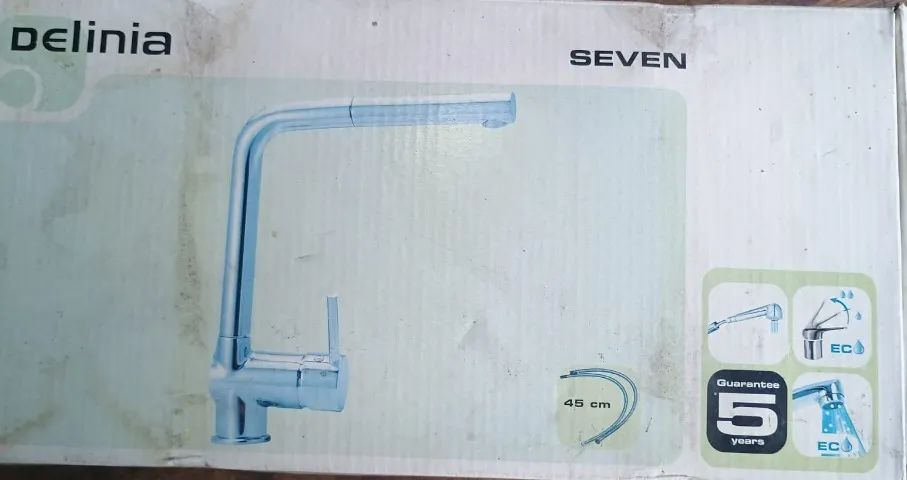 Torneira Delinia Modelo Seven com flexível 