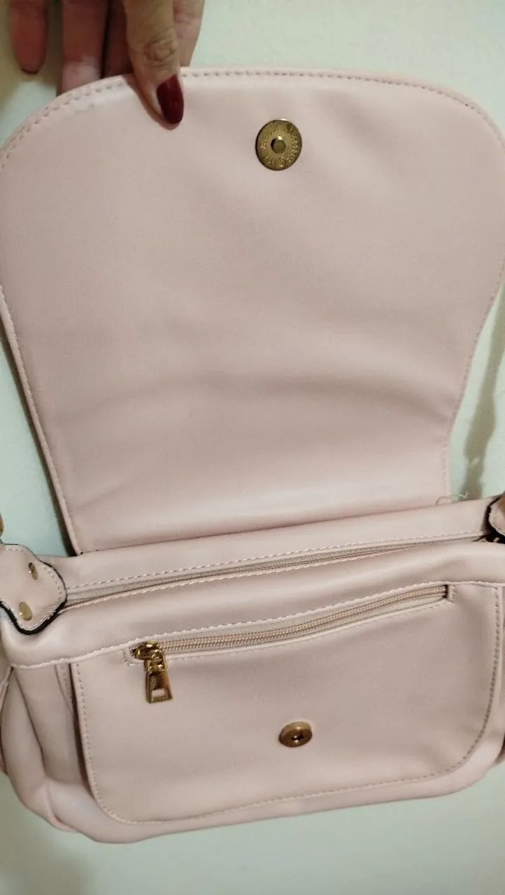 Bolsa rosa média de couro legítimo com alça ajustável  - Foto 3