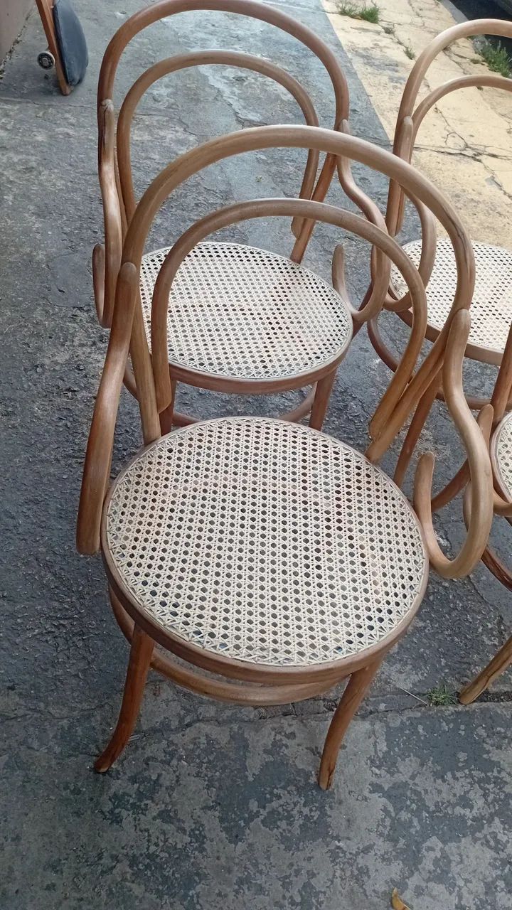 Conjunto de 5 cadeiras Thonet 