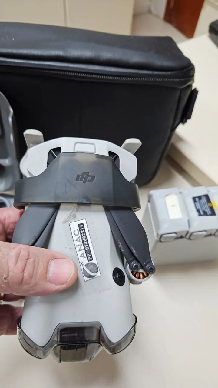 DJI Mini 4 Pro (Combo Fly More) - Excelente Estado! - Foto 2