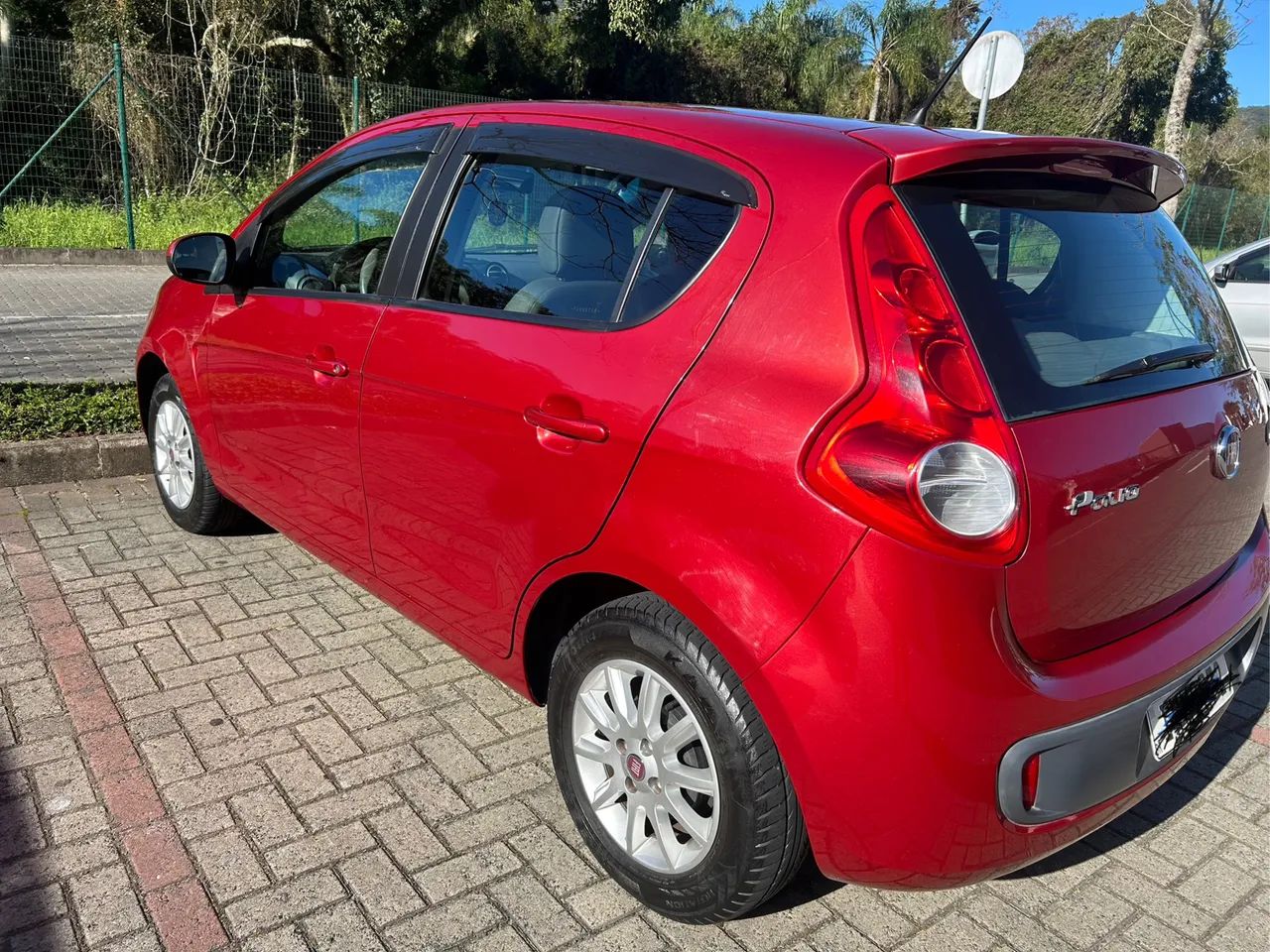 Fiat Palio Attractive 1.0 EVO Fire Flex 8V 5P 2015 - Foto 3