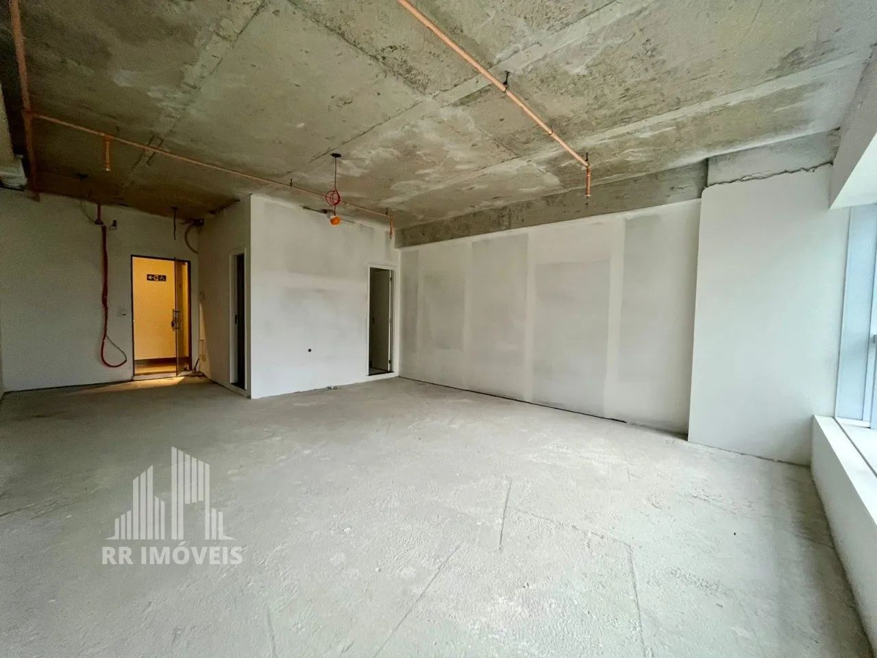RR8004 Sala Comercial 50m² EDIFÍCIO TREND TOWER - OPORTUNIDADE - 1 Vaga de Garagem - Barue - Foto 5