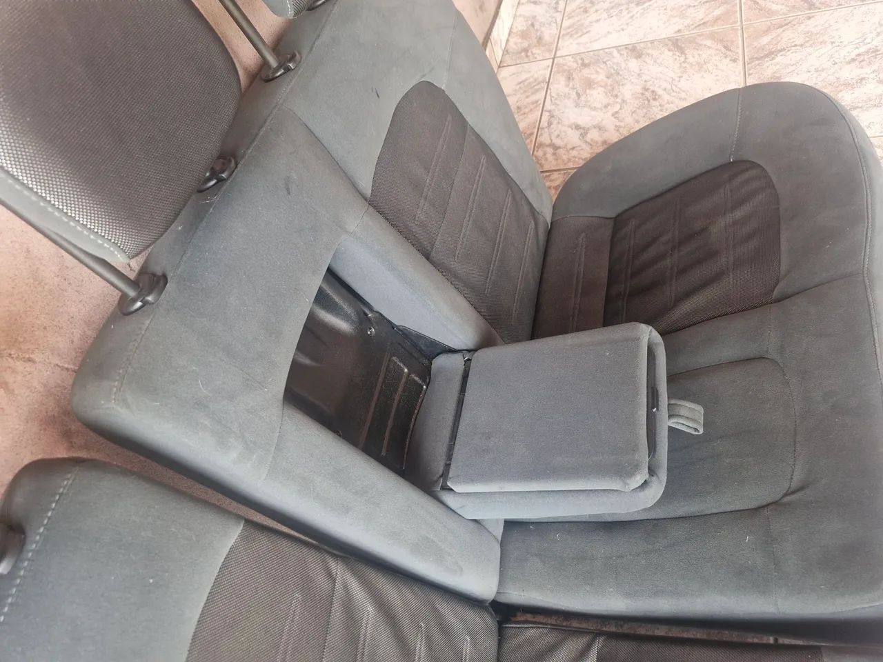 Bancos traseiros fiat linea - Foto 2