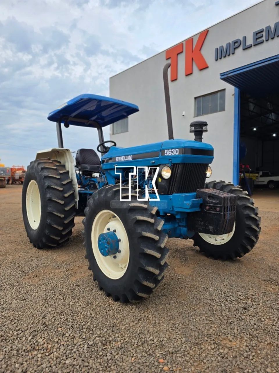 cod. 1529 TRATOR  NEW HOLLAND 5630  - Foto 2