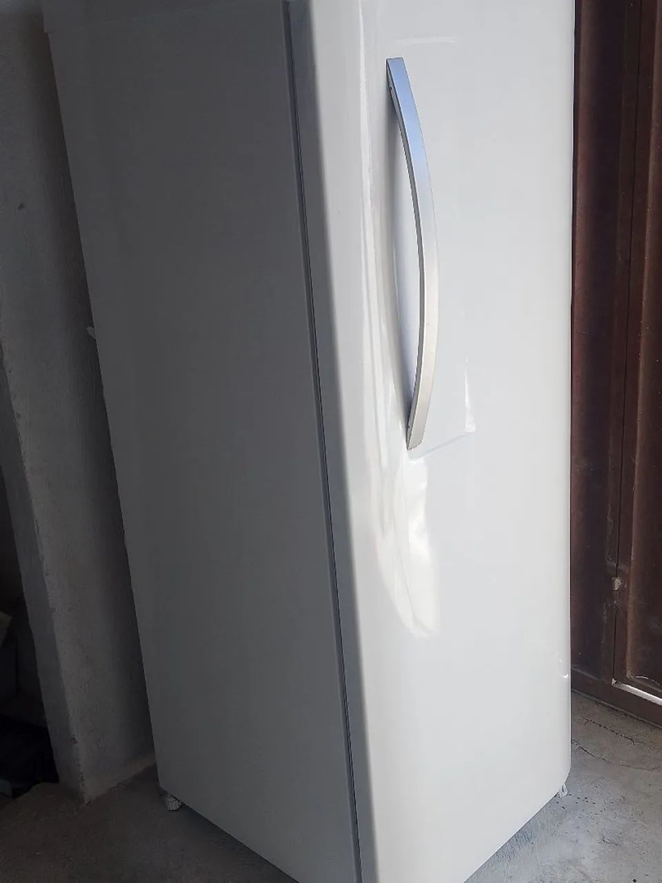 Vendo geladeira Eletrolux funcionando normal  - Foto 3