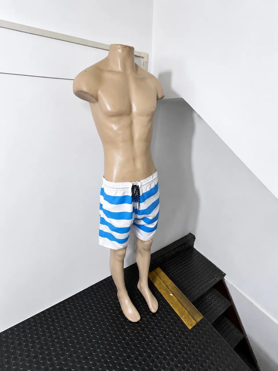 Manequim masculino - Foto 2