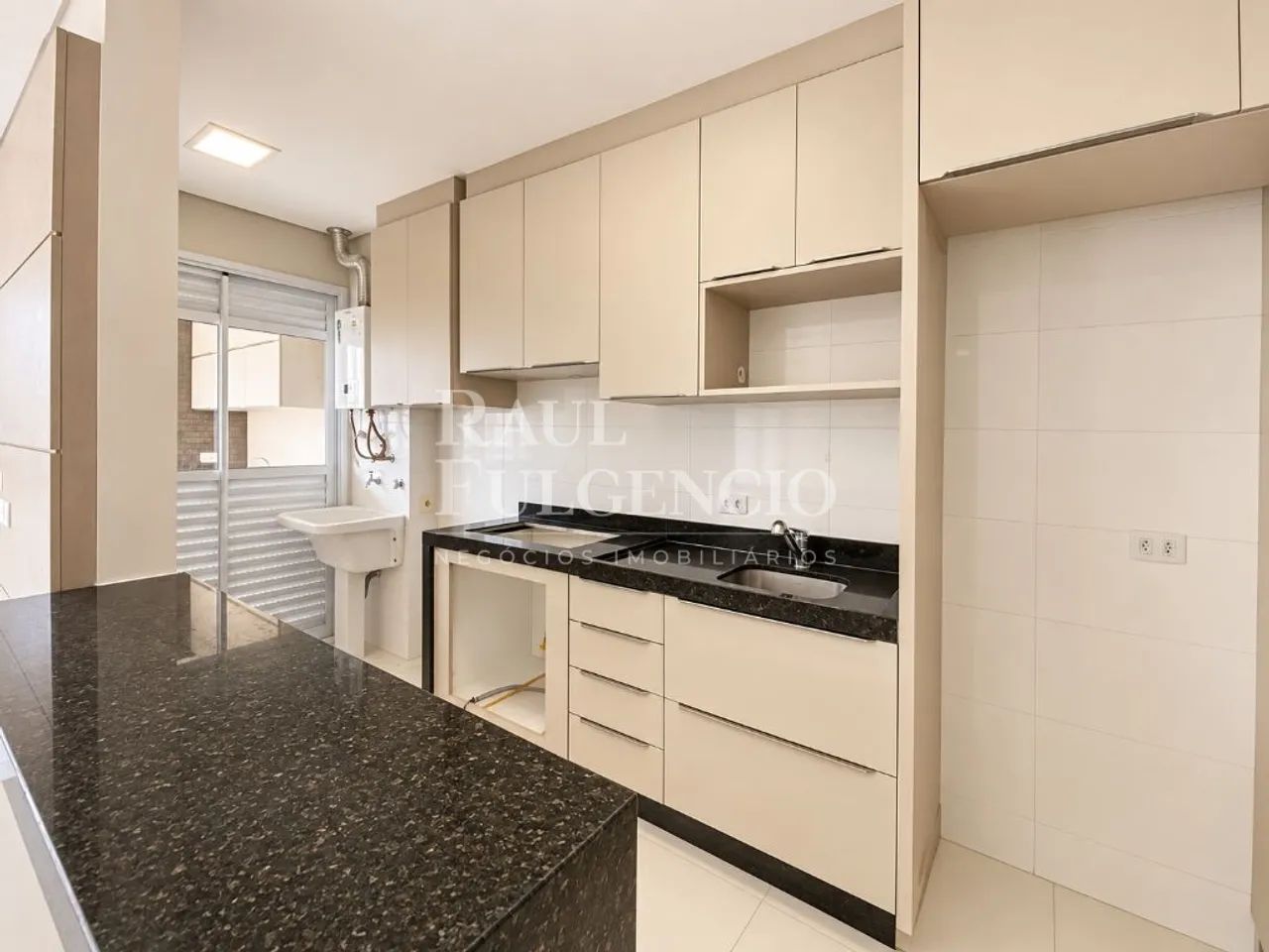 Apartamento para alugar no Edifício Uptown contendo 3 quartos sendo 1 suíte. - Foto 4