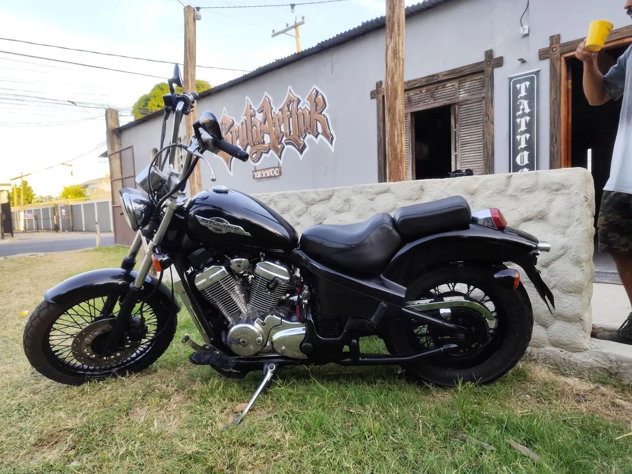 Shadow 600 - Foto 3