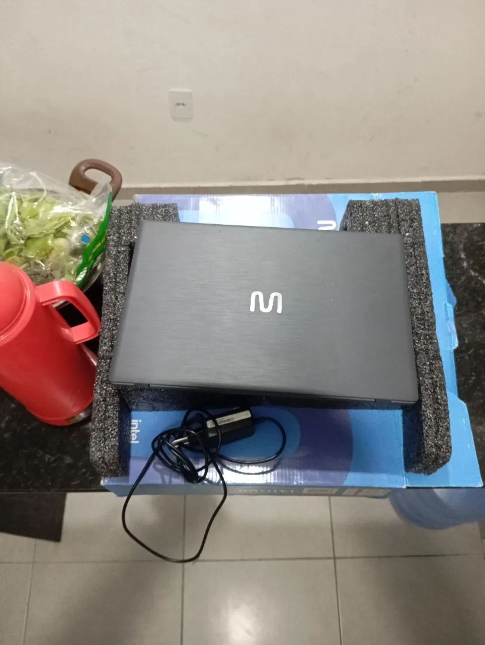 Notebook Ultra UB250 14 2025