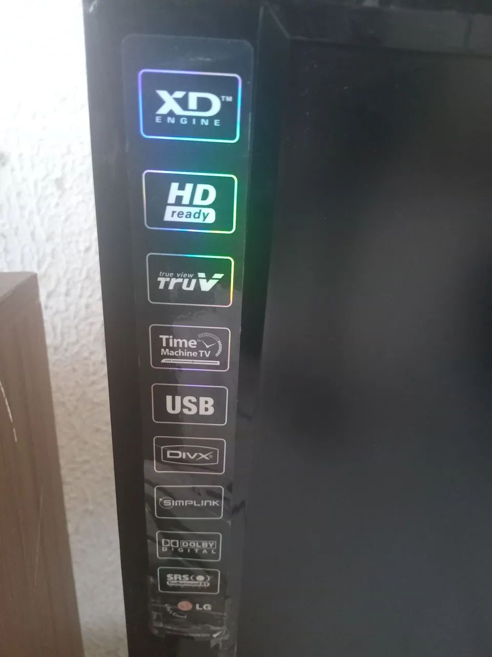 TV LG, tem smart mais nao esta atualizado os app, não sei muito detalhes tem HDMI, netflix - Foto 2
