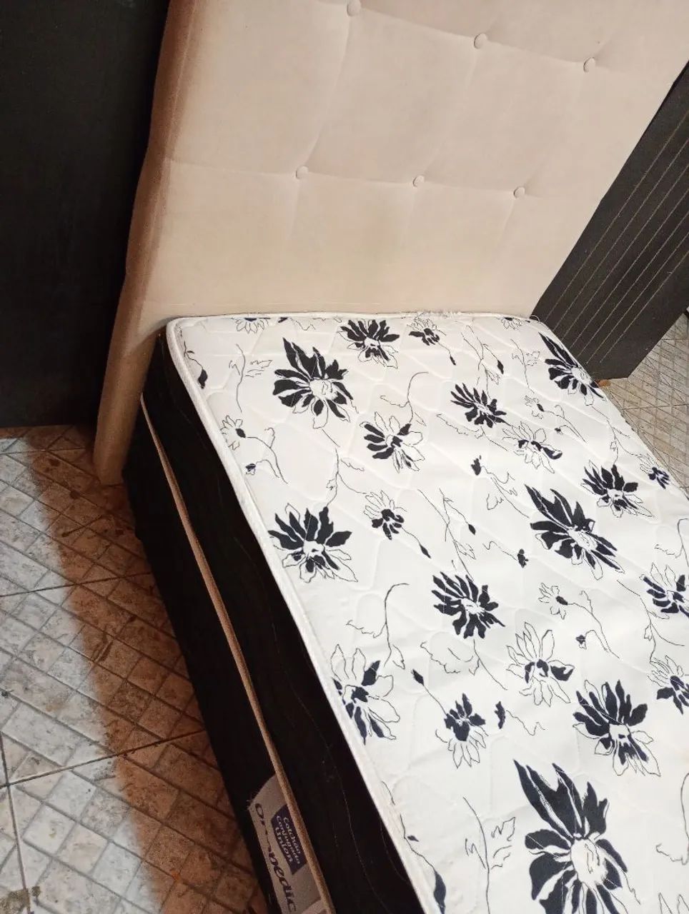 Cama conjugada Ortobom com cabeceira tapecada  - Foto 6