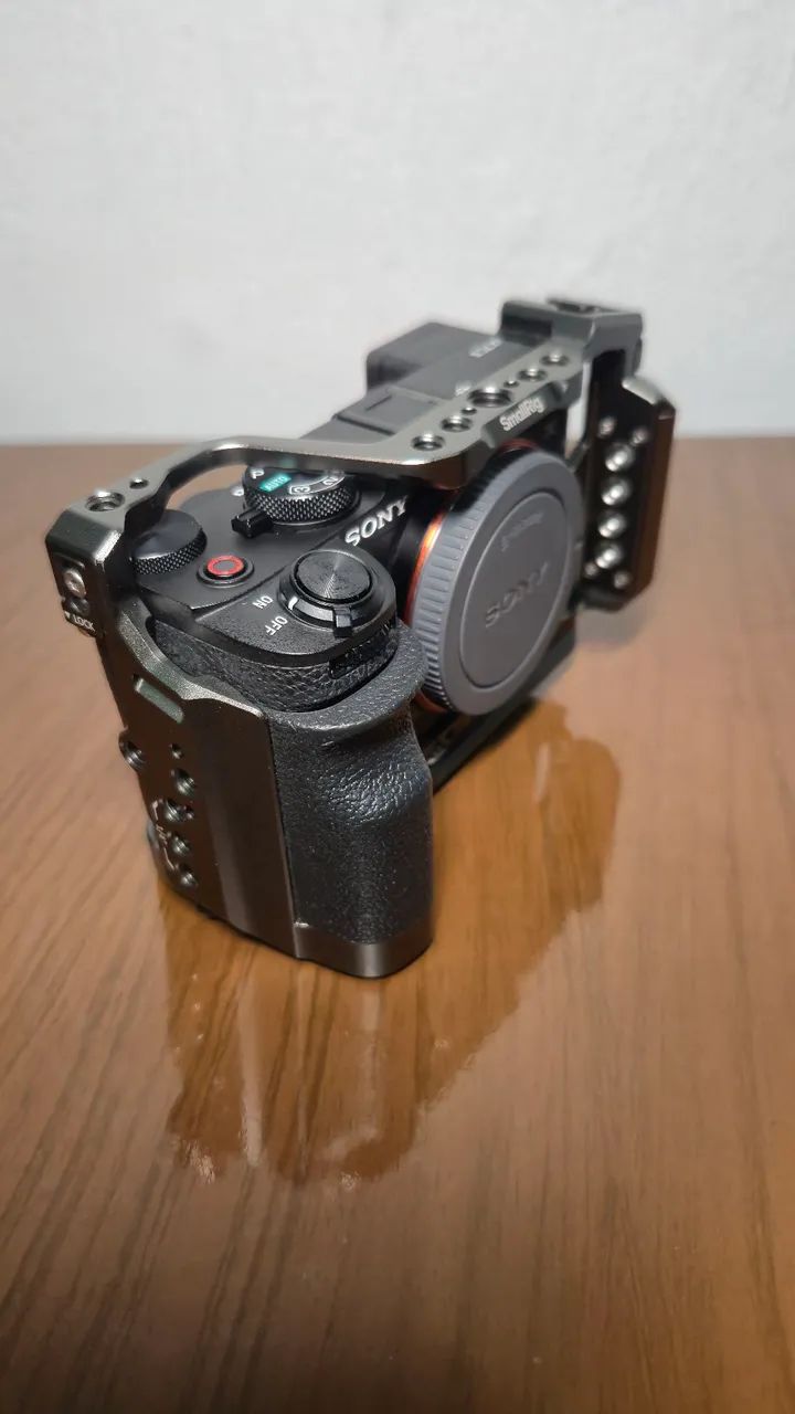 Câmera Sony a7c2 + Cage smallrig - Foto 4