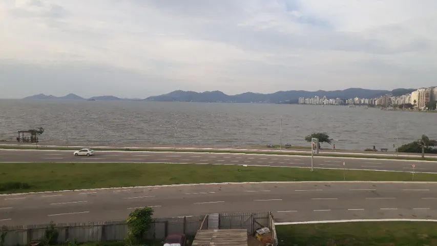 Alugo Loft Cabeceira Ponte Hercílio Luz Florianópolis SC - Foto 2
