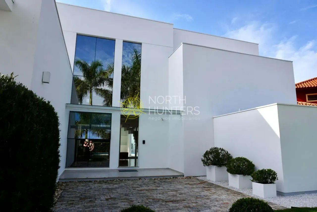 Casa com Piscina e 5 Dormitórios à Venda em Jurerê Internacional  Florianópolis - Foto 3