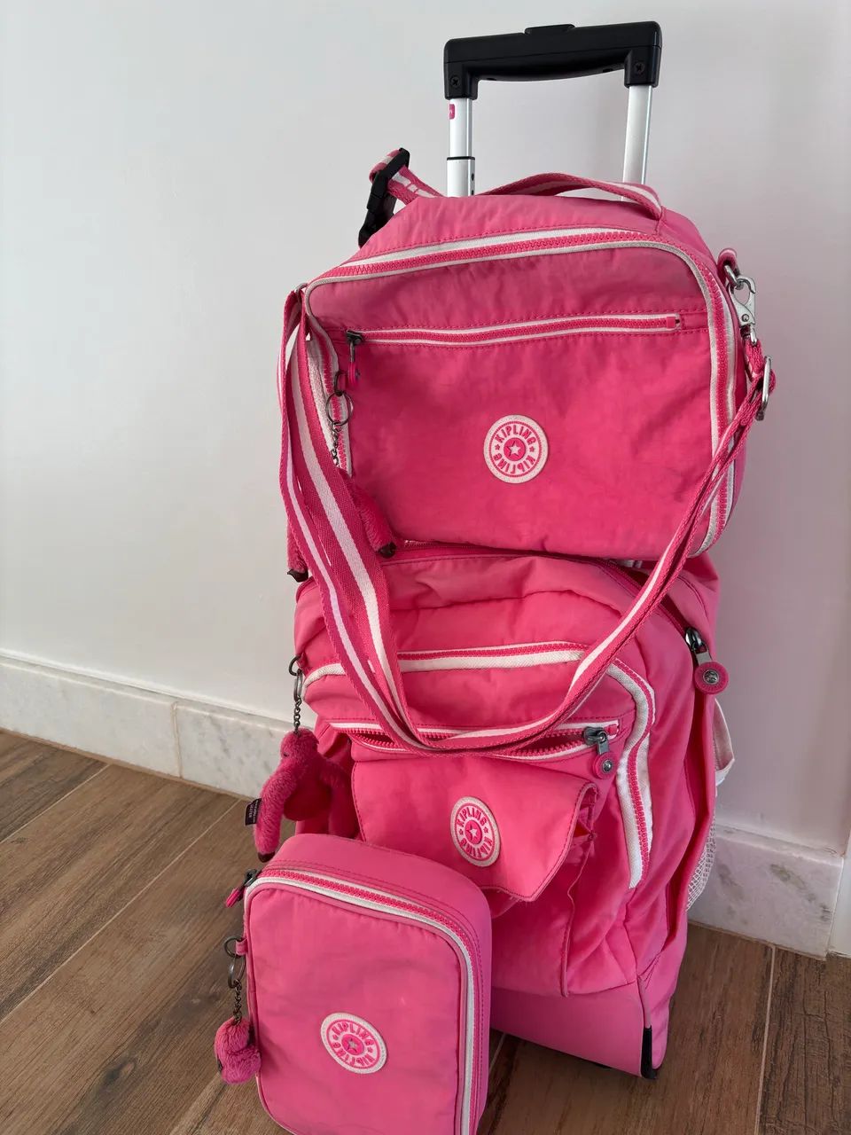 Mochila, estojo e lancheira Kipling original