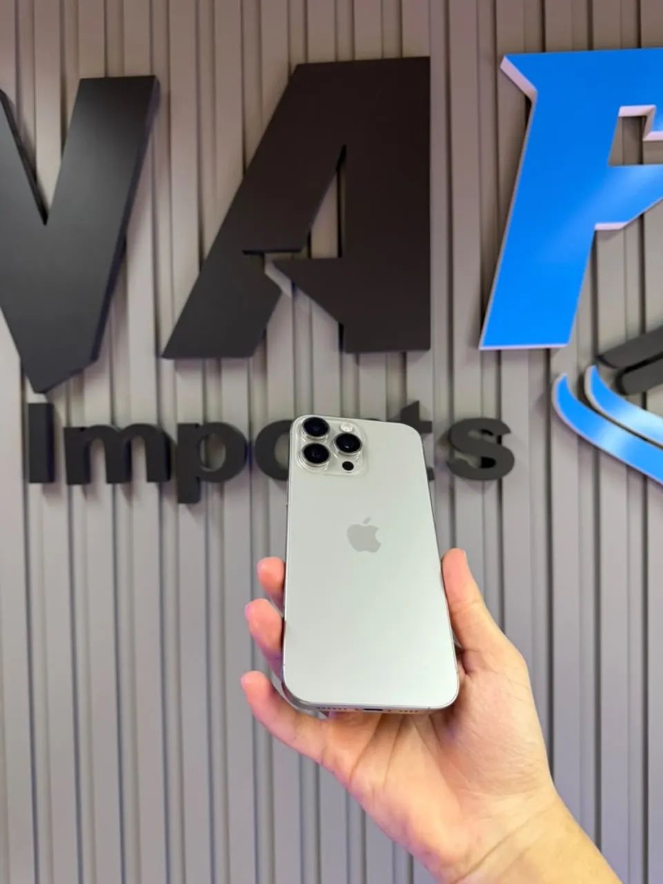 iPhone 16 Pro Max 256GB  - Foto 2