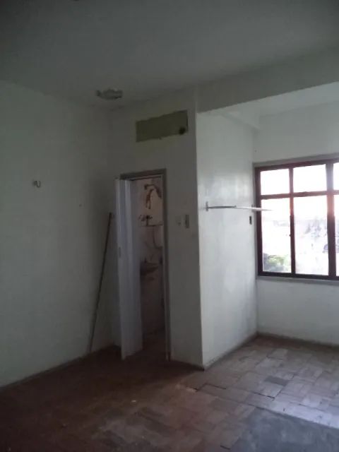 CENTRO - PREDIO COMERCIAL com 03 Andares com Área Aproximada de 1.176m², sendo 294m³ por A - Foto 5