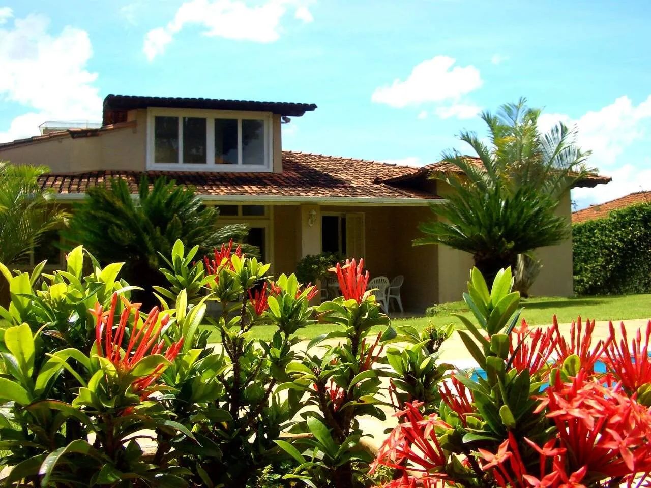 Casa com 4 quartos à venda, 300m² - Maria Candida
