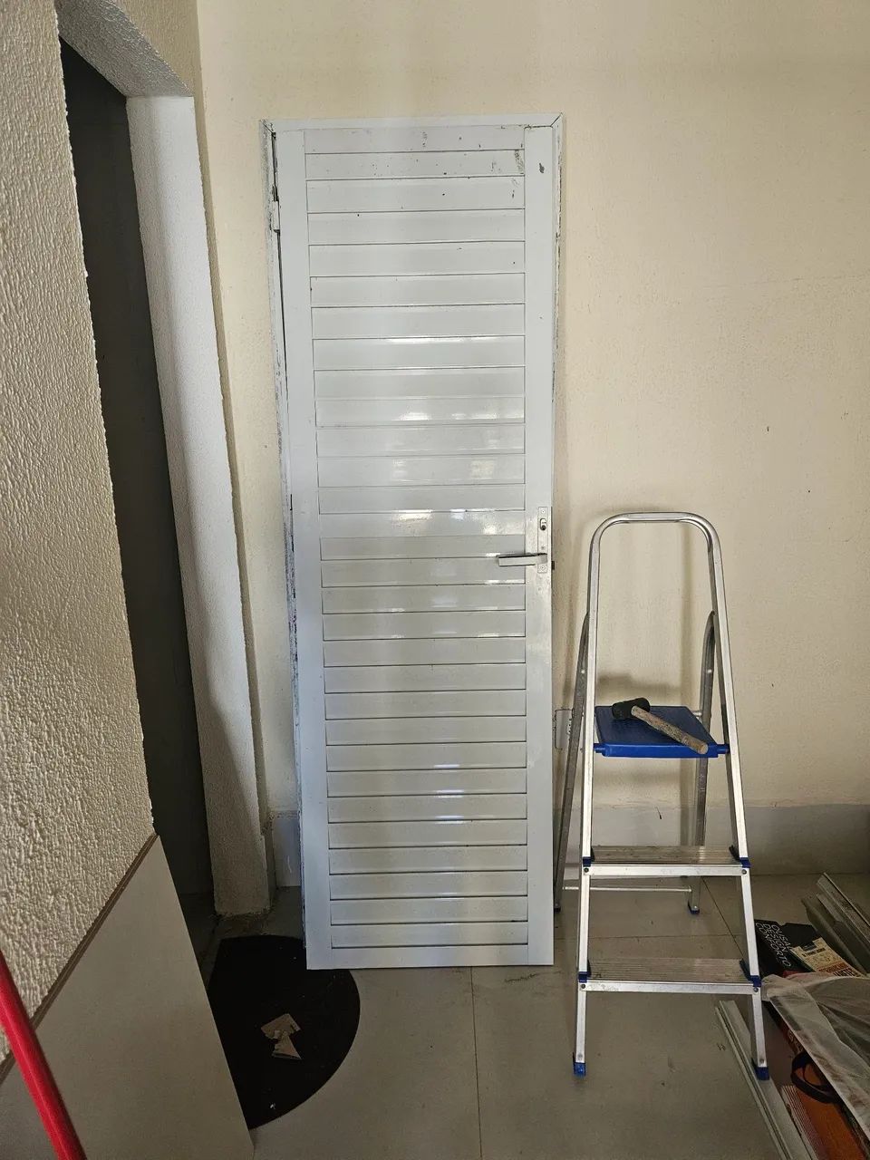 Porta de alumínio branco 