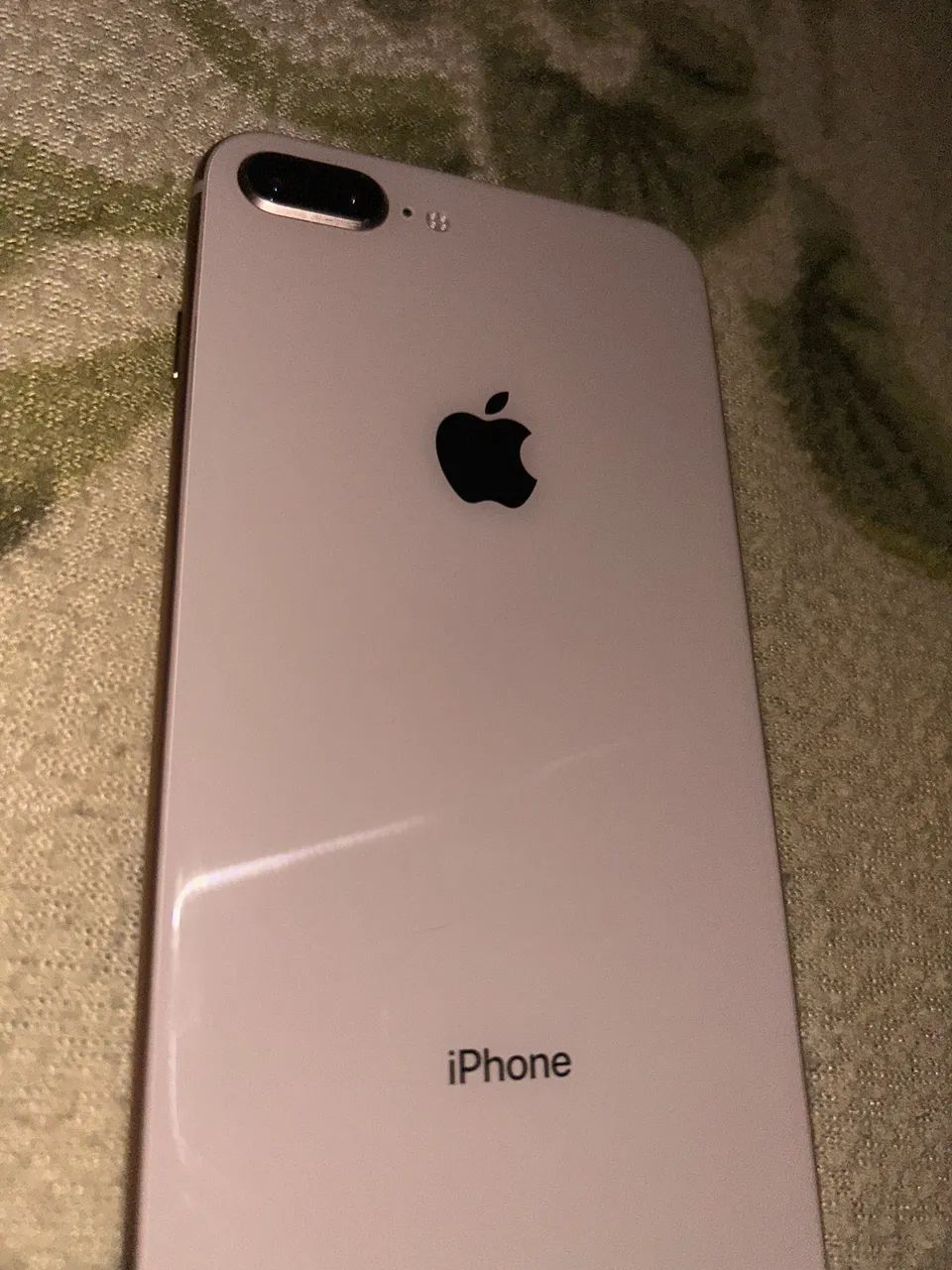 Vende-se iPhone 8 Plus 