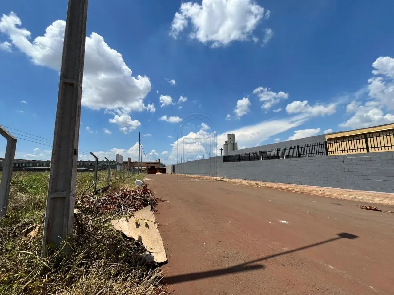 Terreno Industrial à venda próximo a PUC Londrina - 1000m² - Foto 3