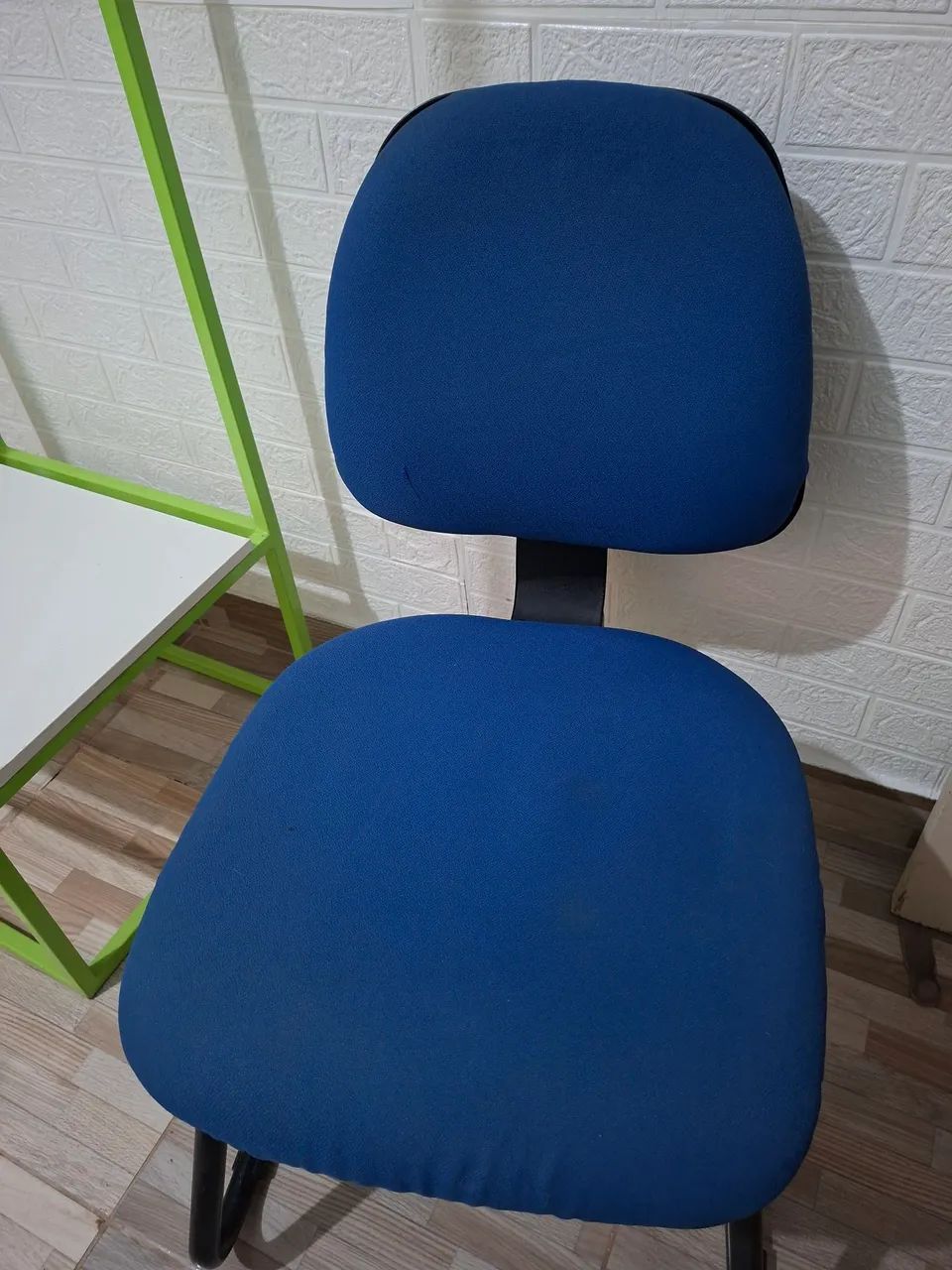 Cadeira de estudos - Foto 2