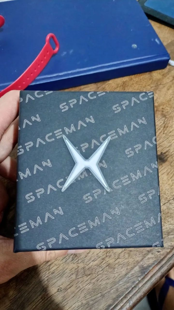 Relógio spaceman 