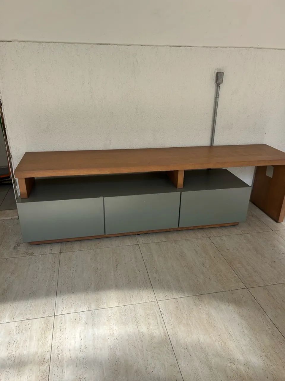 Rack de madeira para sala 
