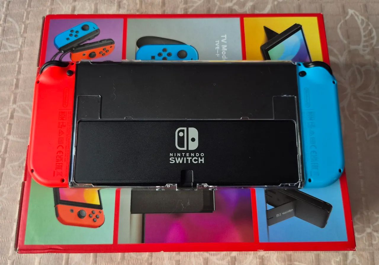 Nintendo Switch Oled 64GB - Jogos de Vídeo Game - Ouro Verde