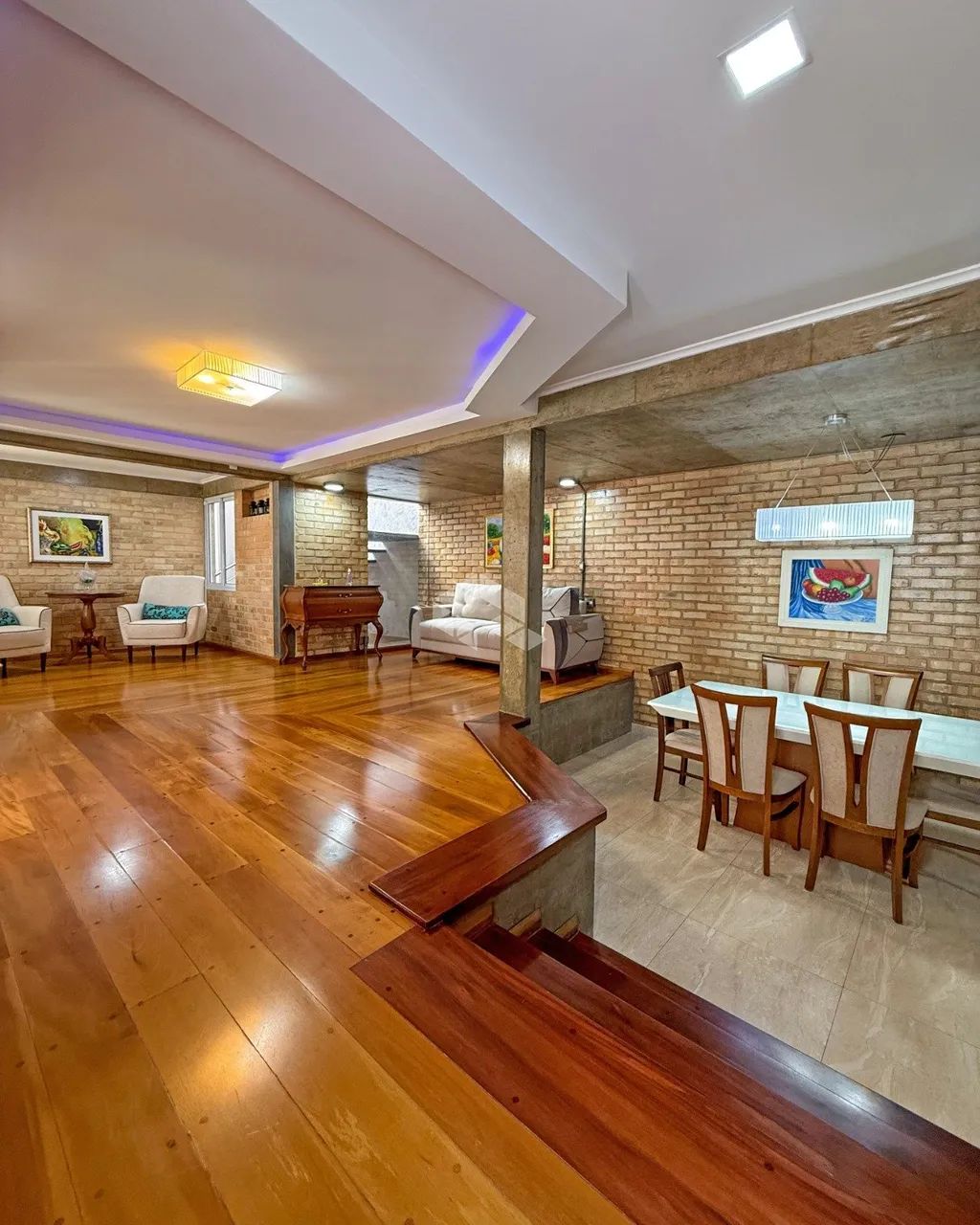 CASA RESIDENCIAL/COMERCIAL NO CENTRO DE FLORIPA