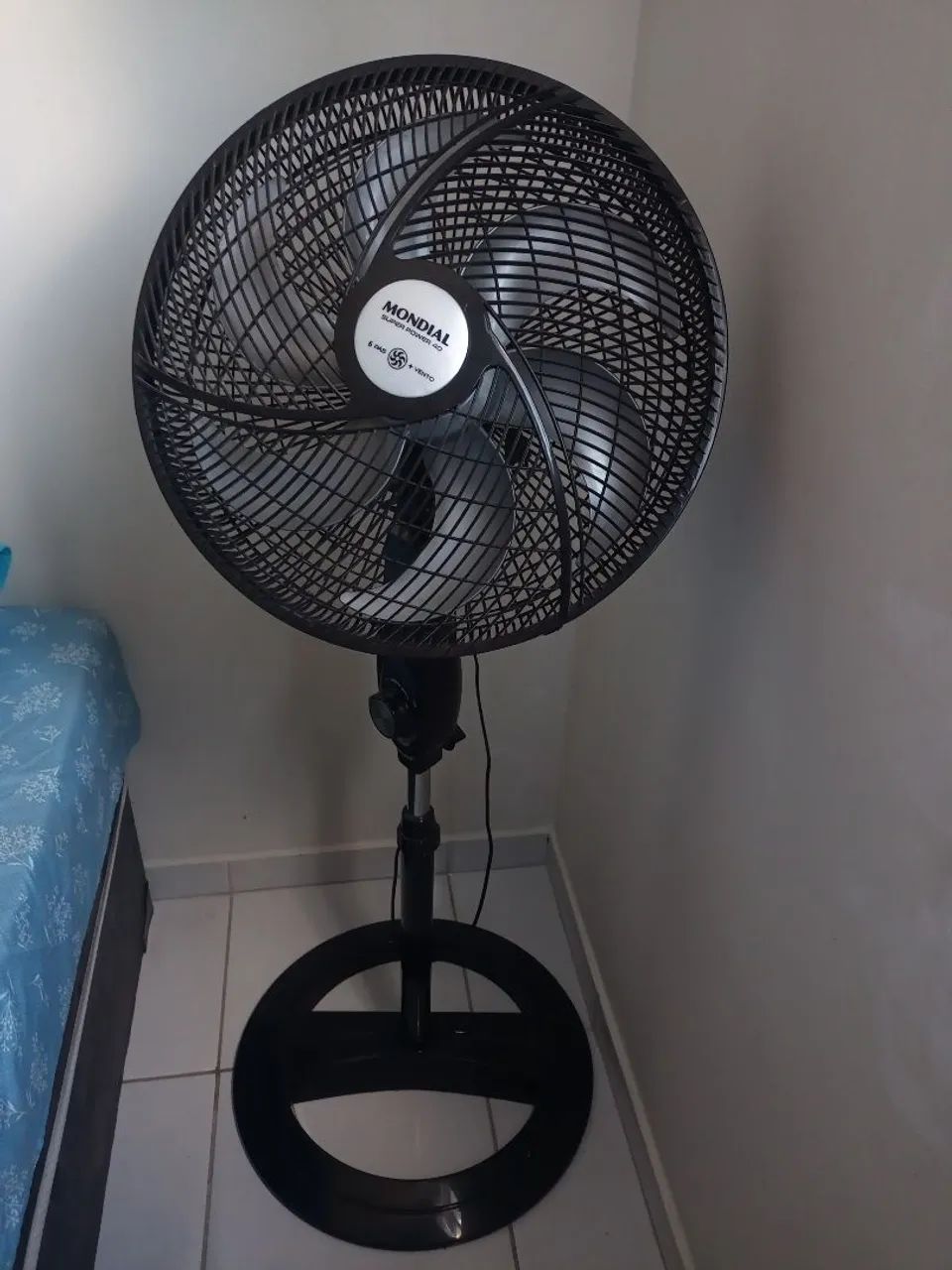  Ventilador de Coluna  - Foto 2