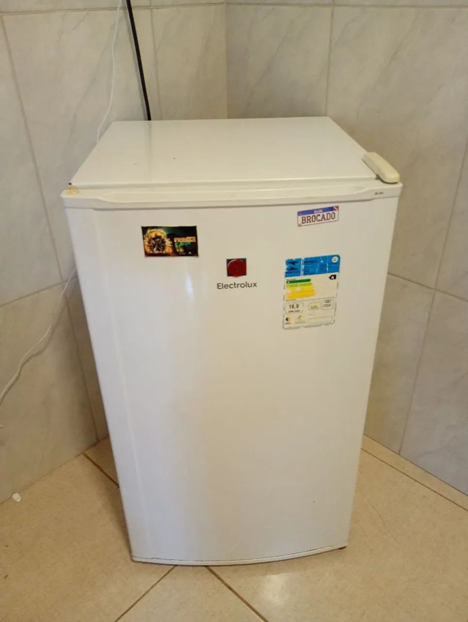 Frigobar Eletrolux 124L