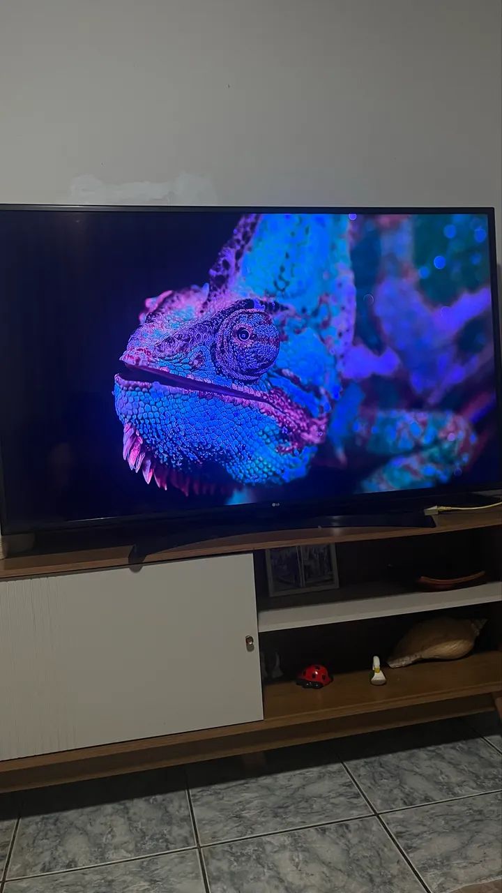 Tv LG SMART 65 polegadas controle tipo mouse  - Foto 2