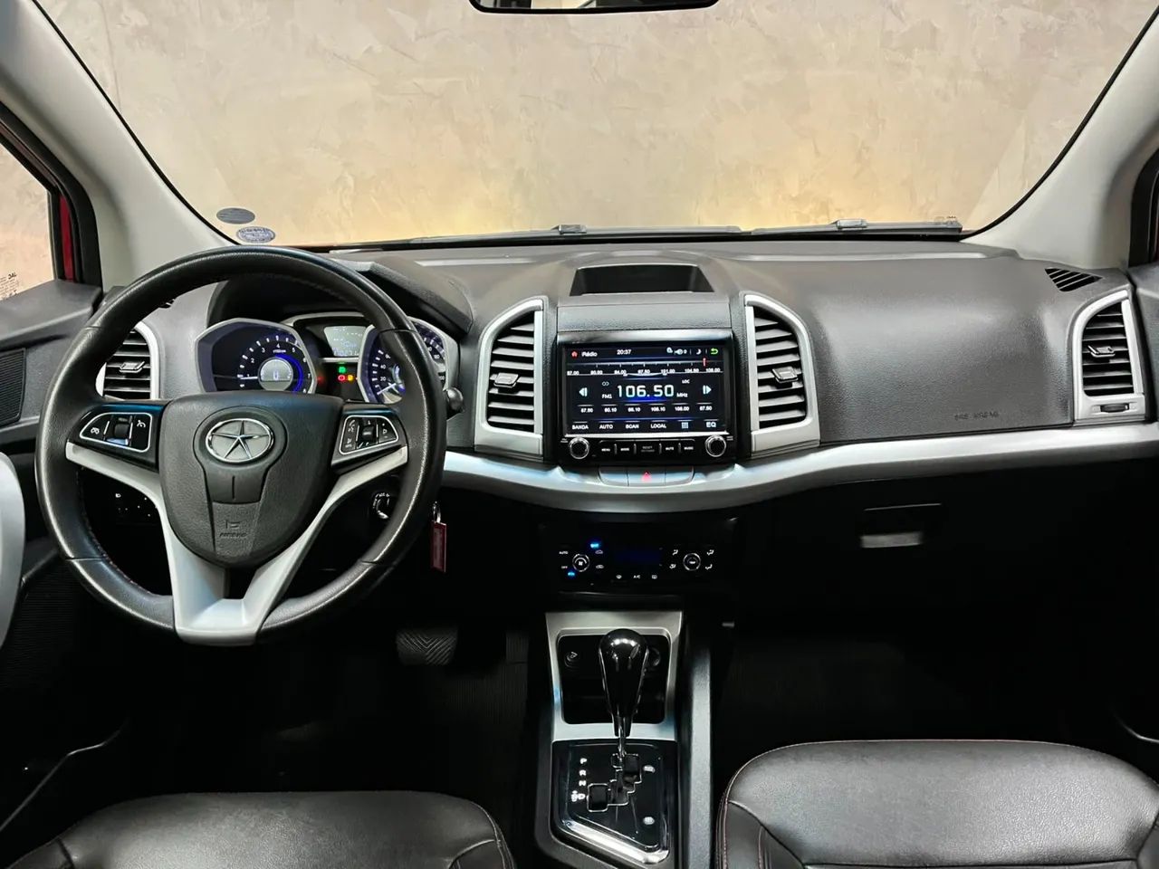 JAC T5 1.5 Jet Flex 16V 5P Aut. 2018 - Foto 4